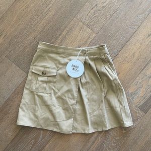 BNWT Princess Polly cargo skirt